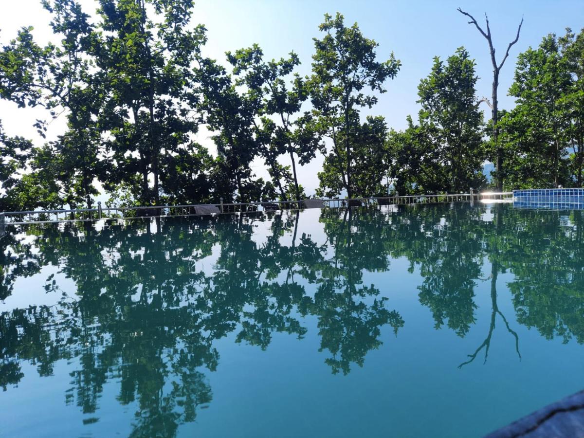 Blue Pine Orchards - Villas ลันส์โดว์นี ภายนอก รูปภาพ