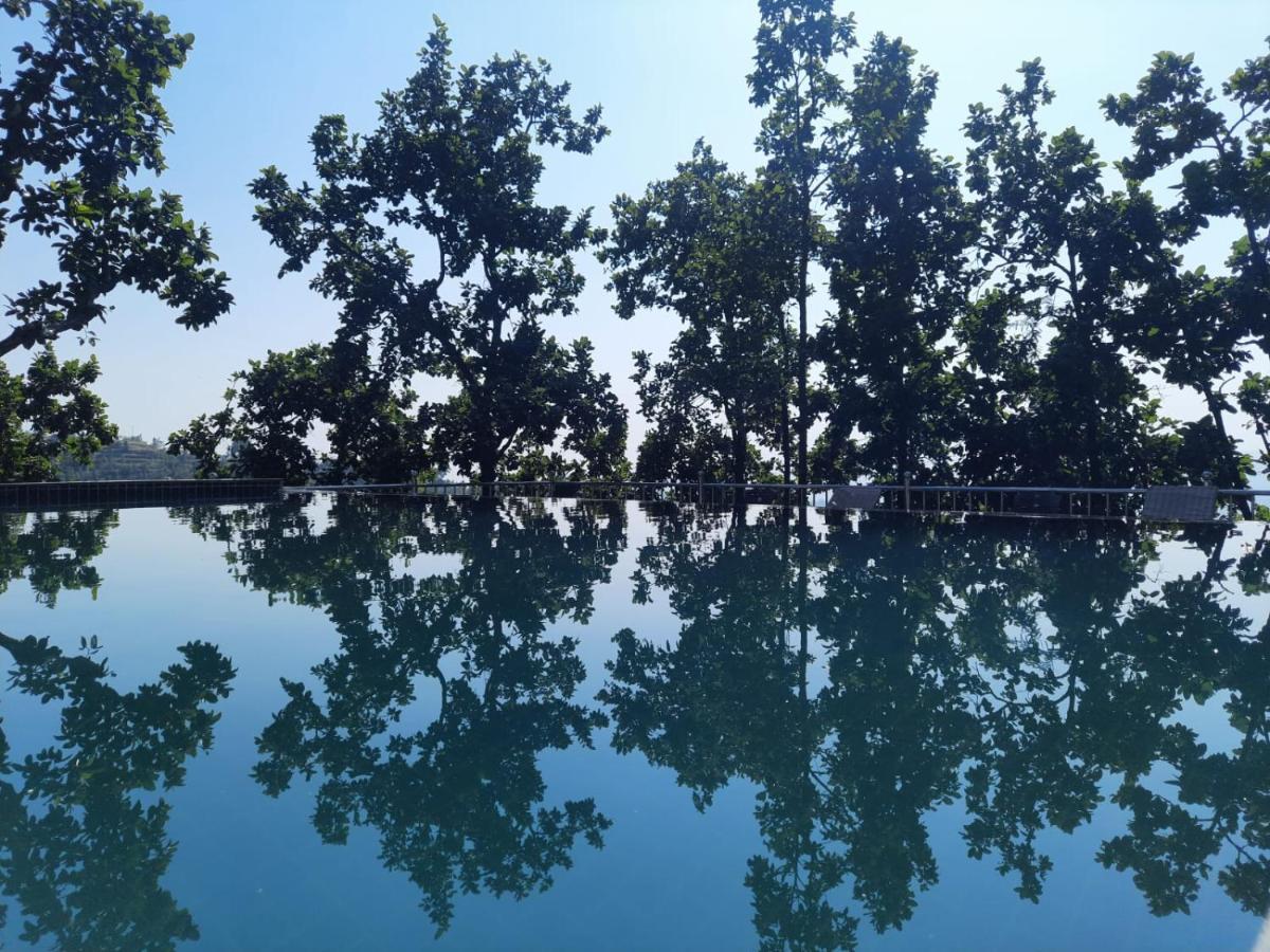 Blue Pine Orchards - Villas ลันส์โดว์นี ภายนอก รูปภาพ