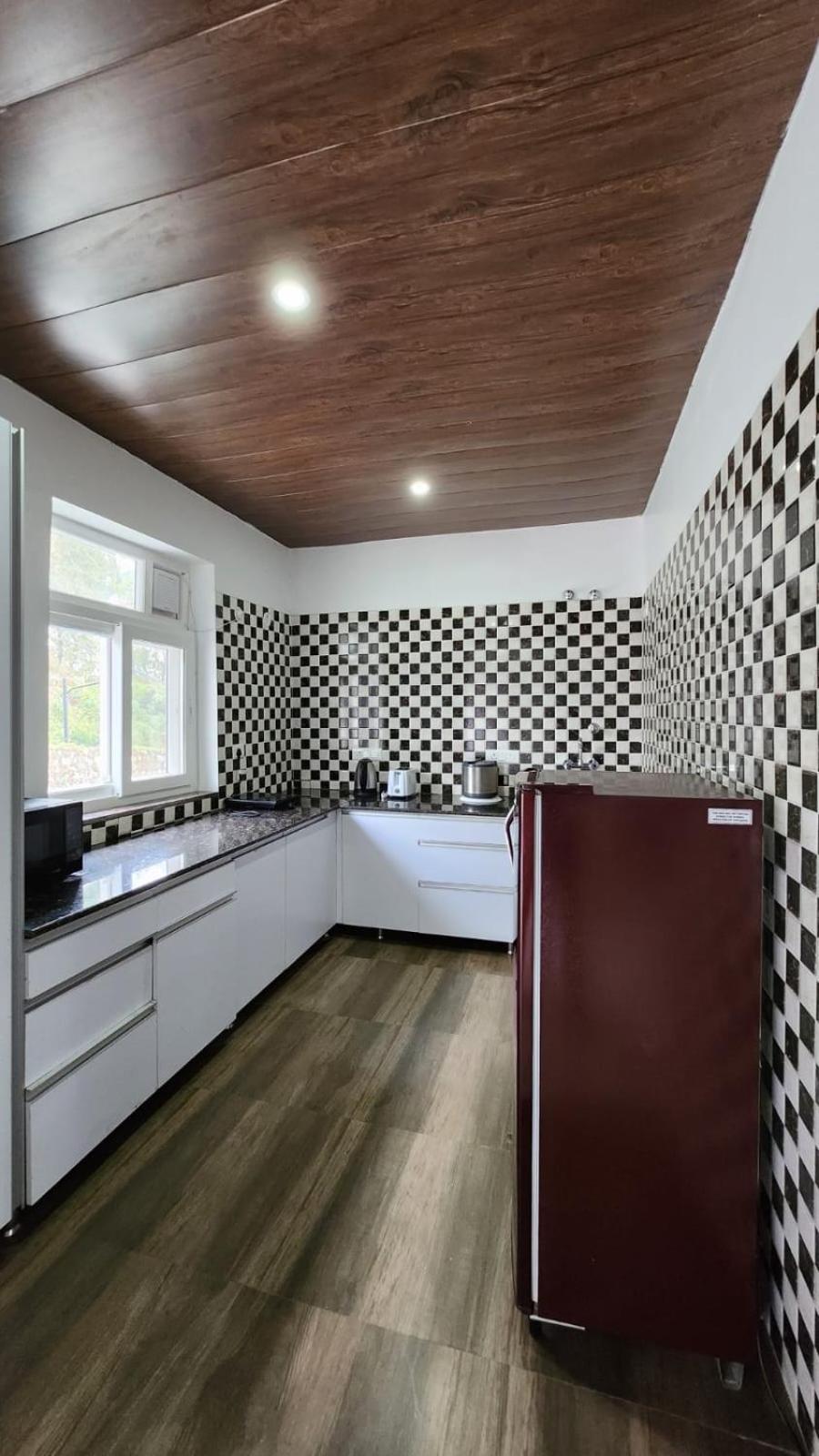 Blue Pine Orchards - Villas ลันส์โดว์นี ภายนอก รูปภาพ
